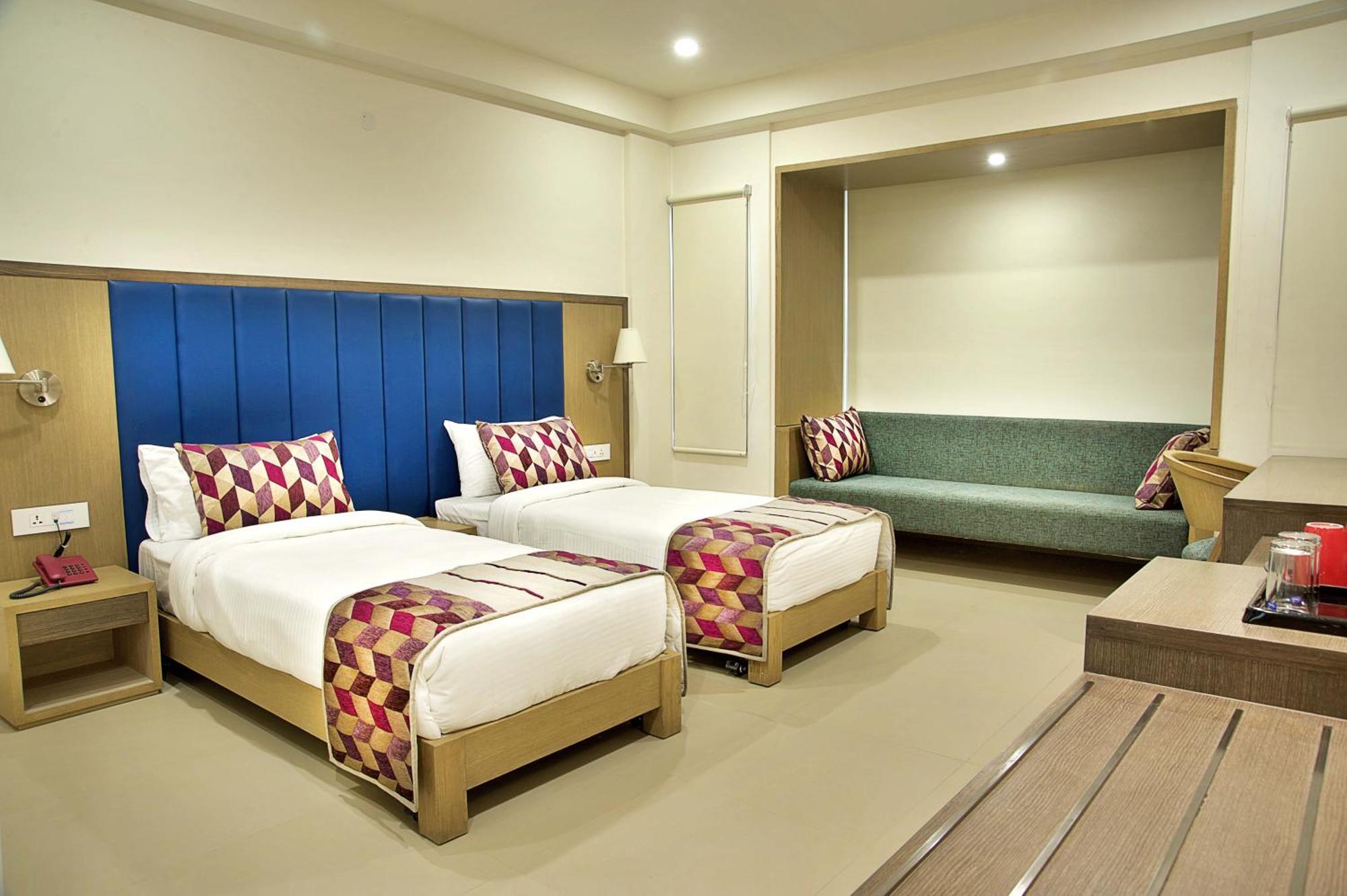 Purple Cloud Hotel Devanahalli Exteriör bild